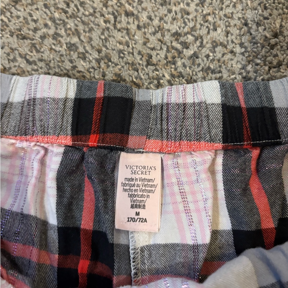 Victoria’s Secret Sleep Shorts - Picture 2 of 5